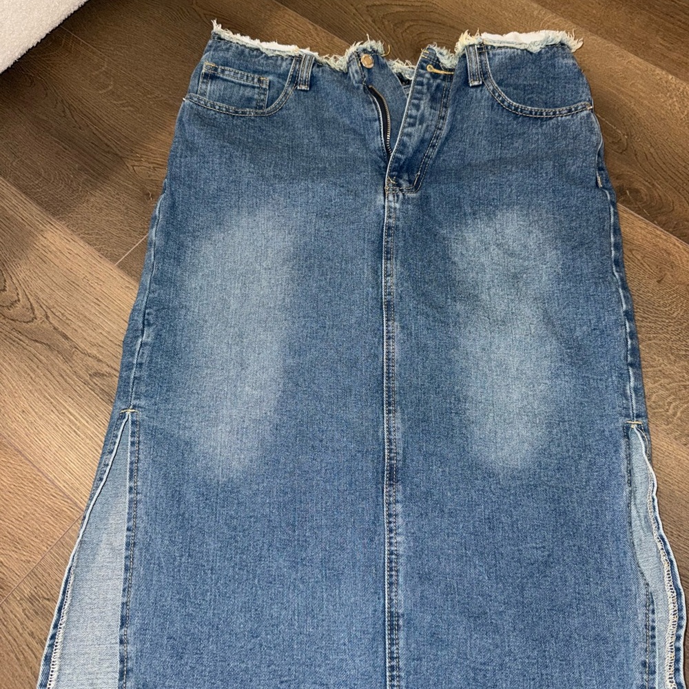 PrettyLittleThing Washed Blue Denim Midi Skirt